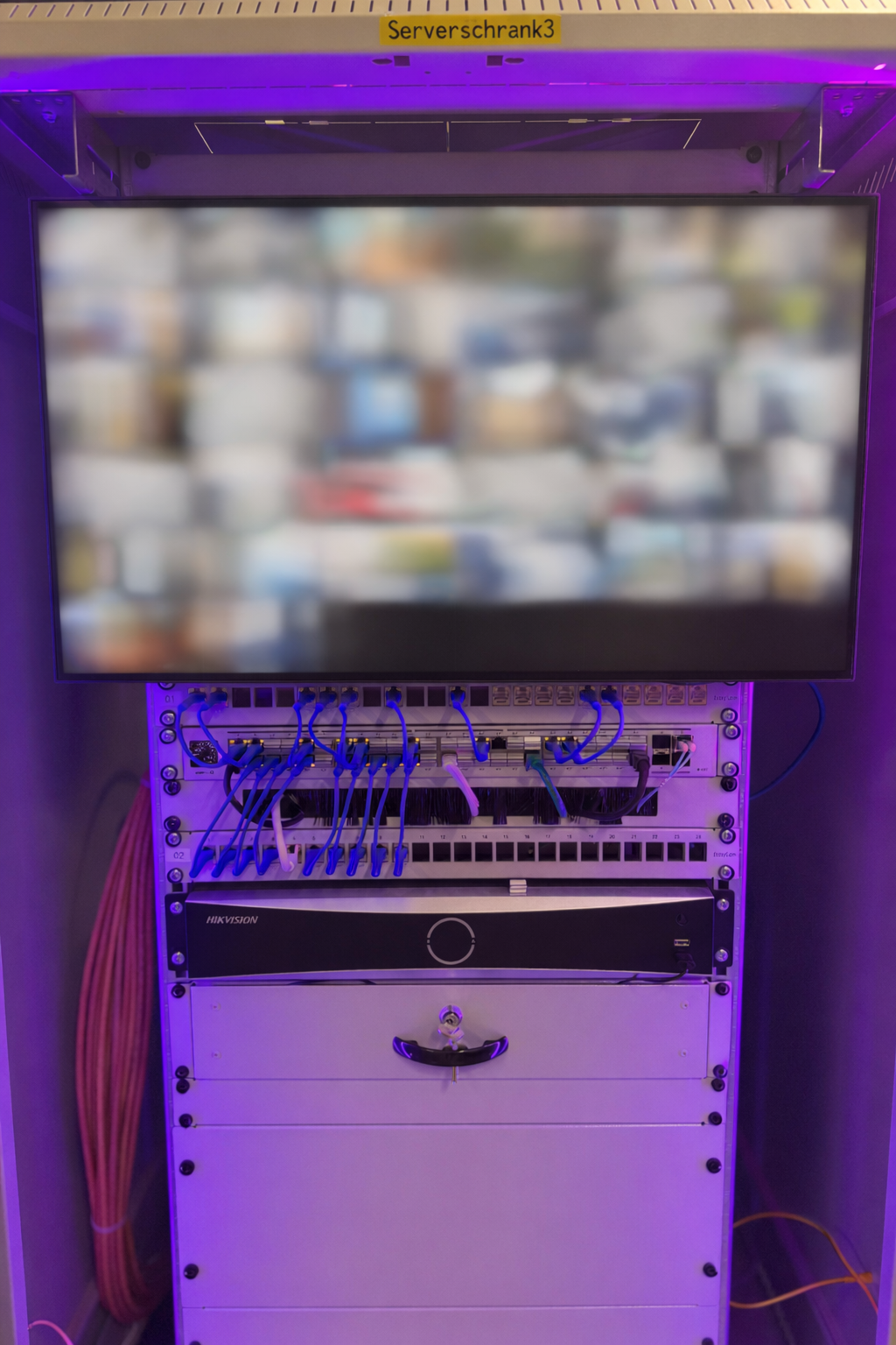 Serversystem & Netzwerkinstallation